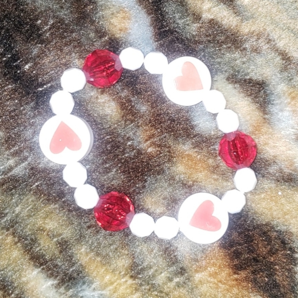Red and white heart braclet